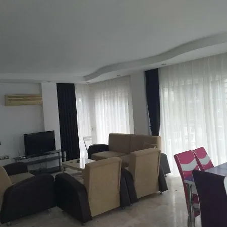 Happyland Villa